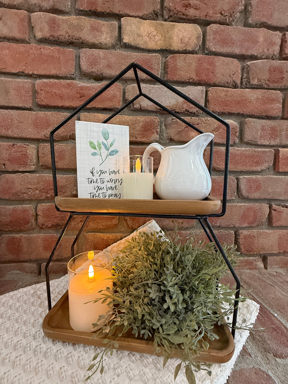 Sullivan Tiered Holder