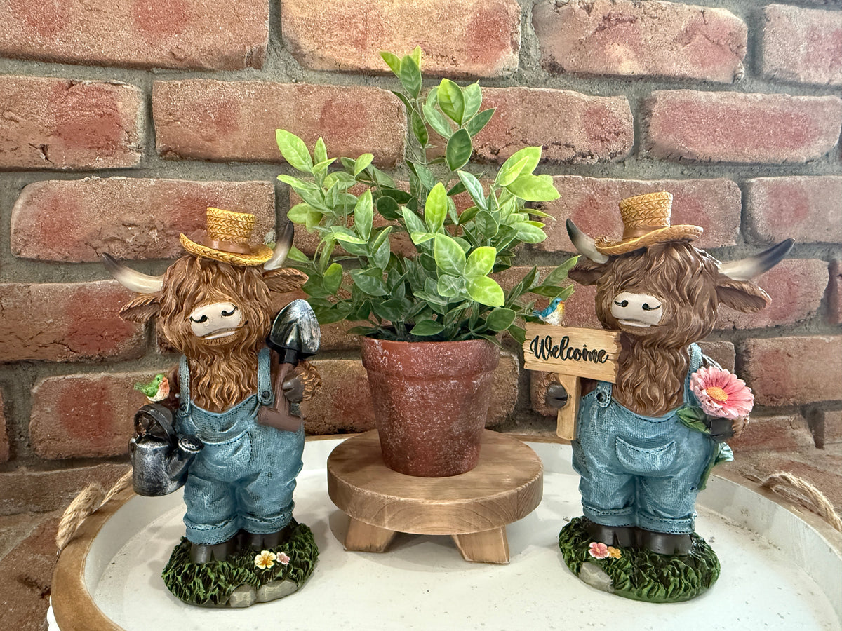 Highland Cow Gardener - Two Styles