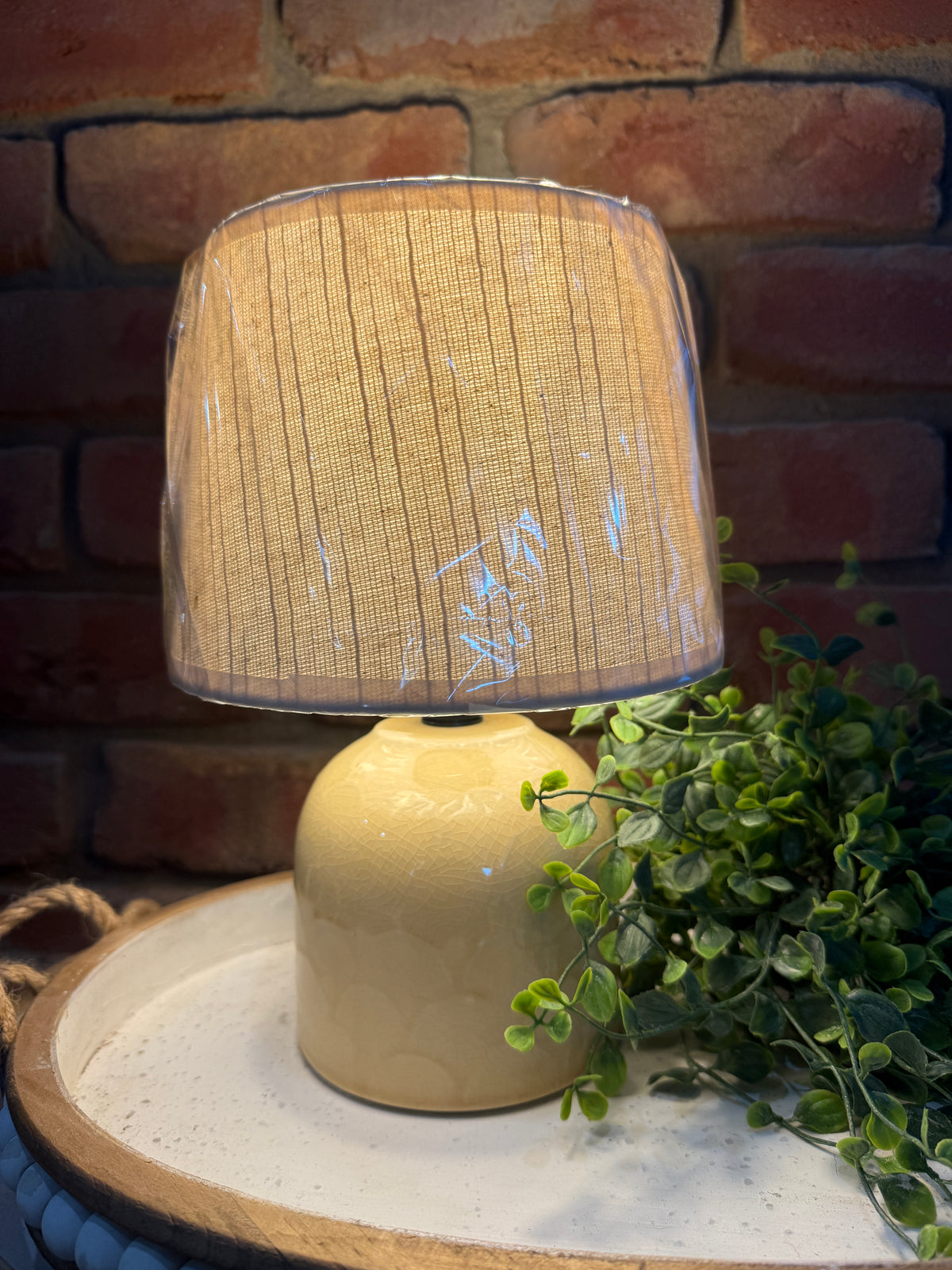 Scallop Pattern Table Lamp