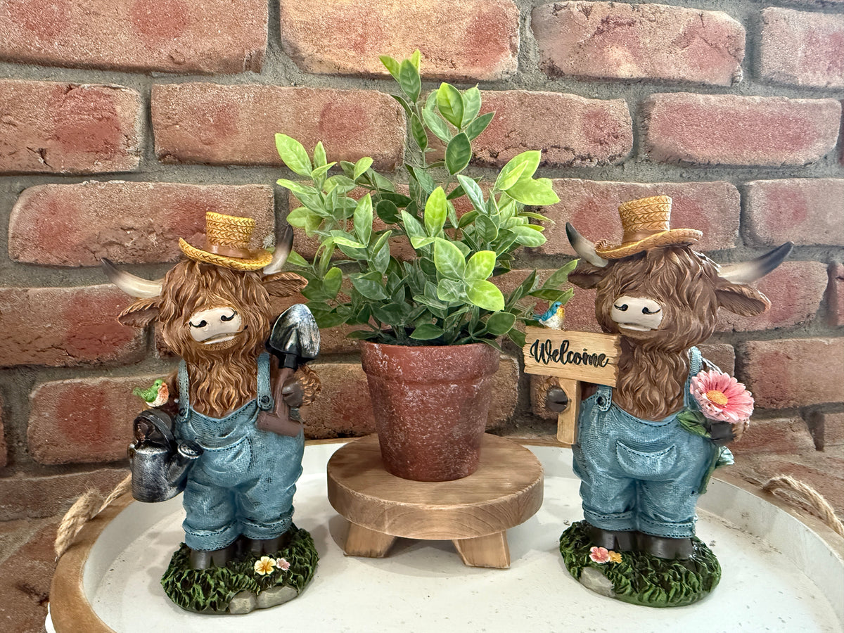 Highland Cow Gardener - Two Styles