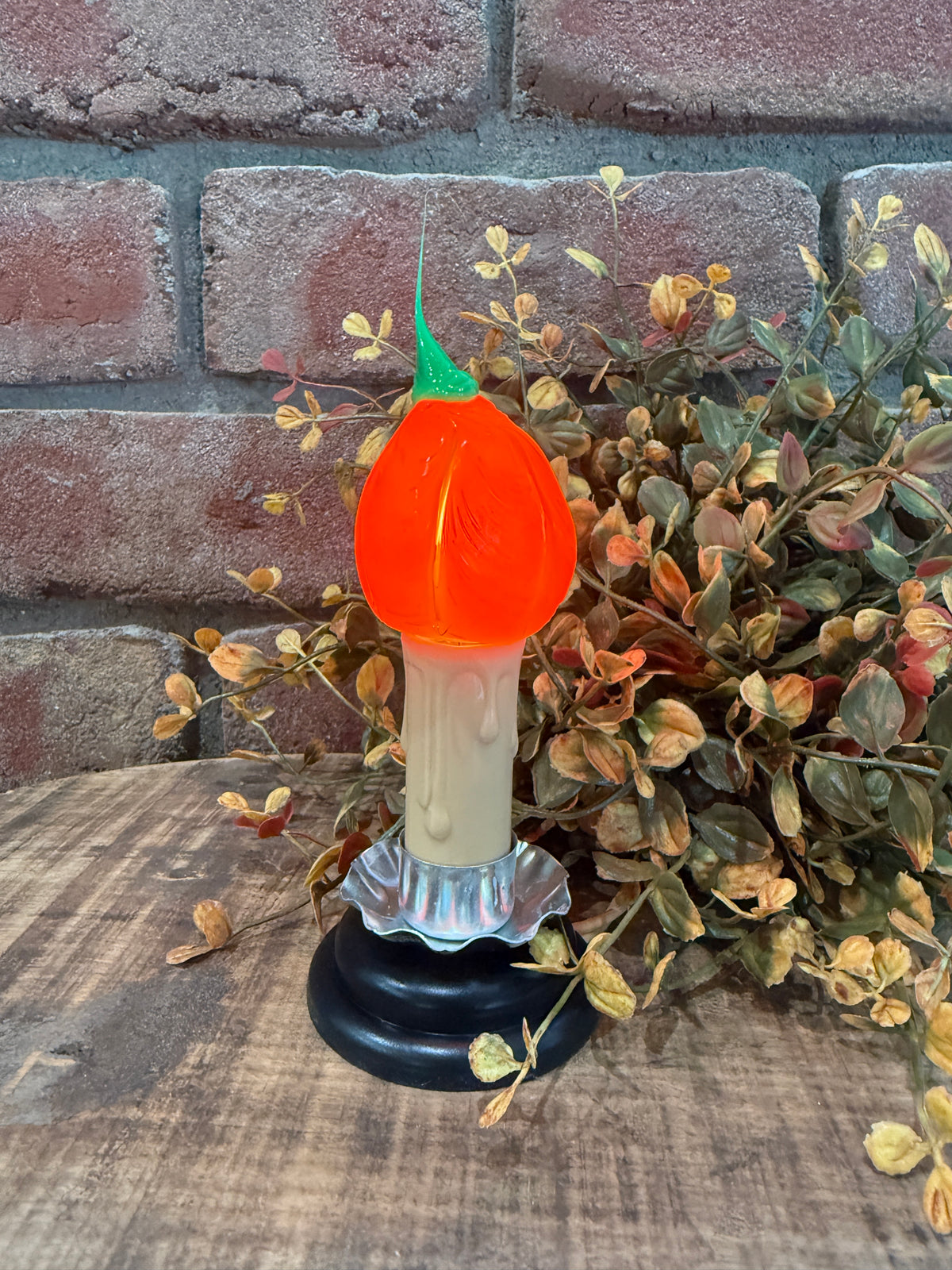 Large Plain Pumpkin Bulb