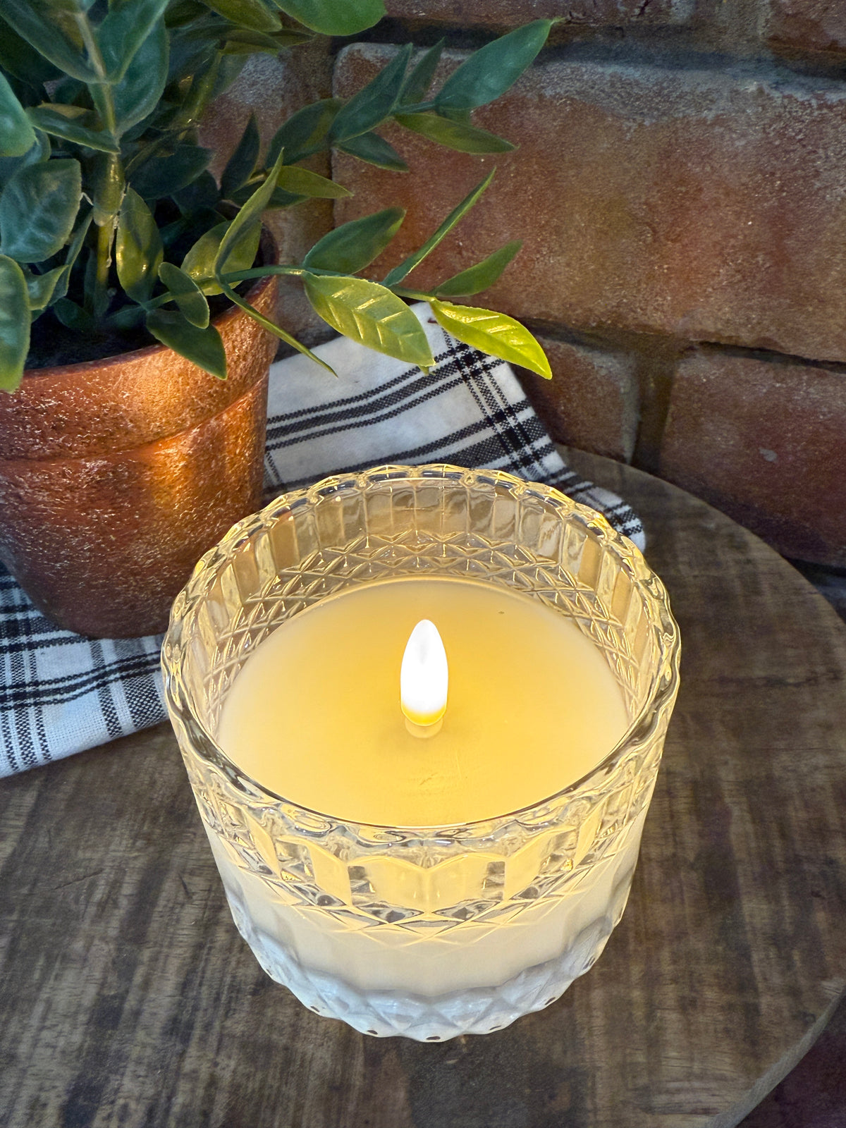 Faceted Glass 3D Flame Candle
