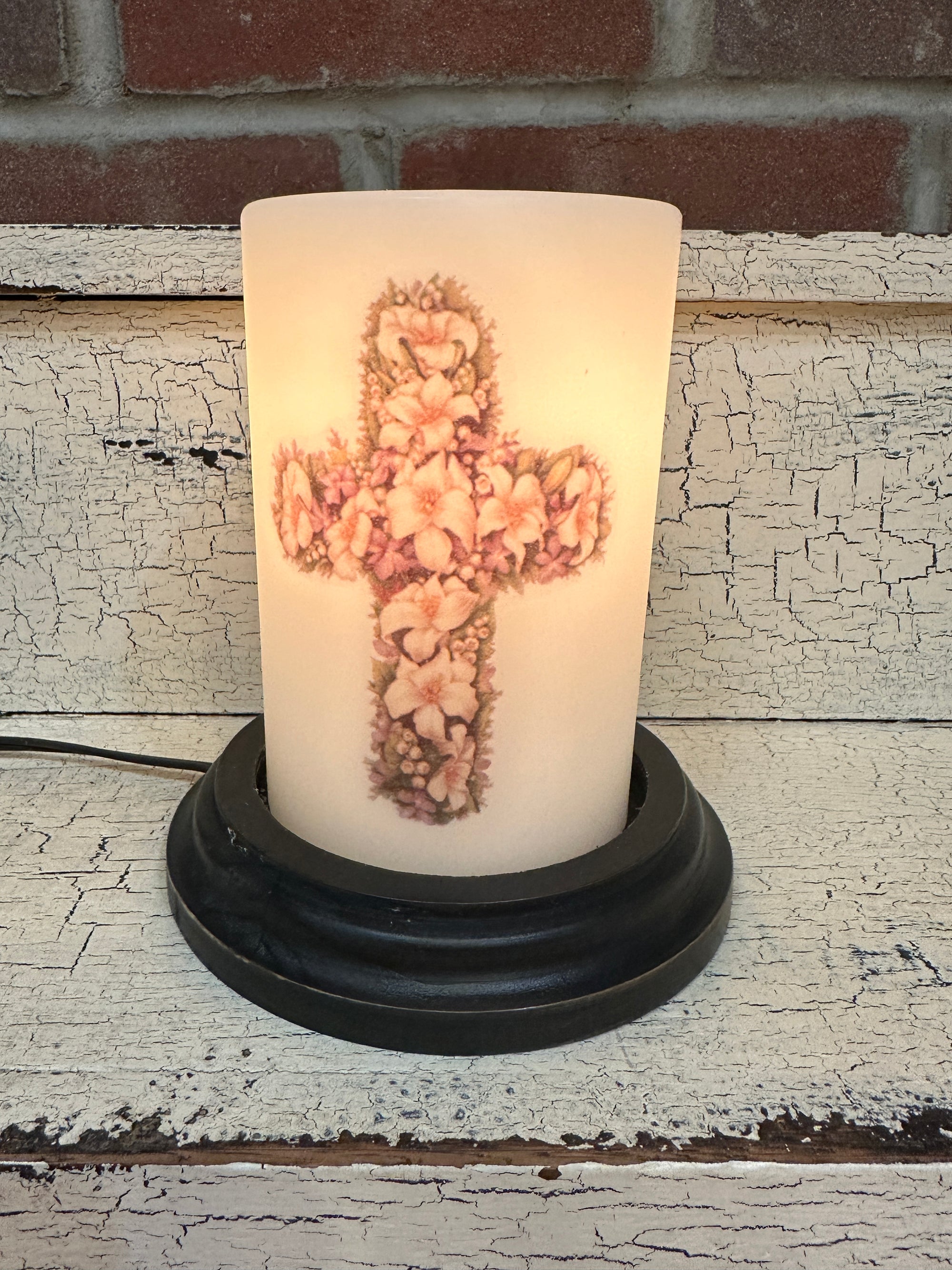 Vintage Lily Cross Candle Sleeve