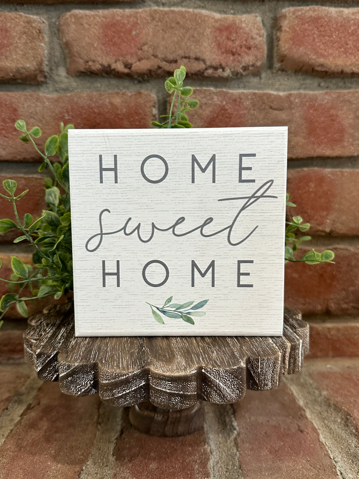 Scalloped Tray Stand - 2 Styles