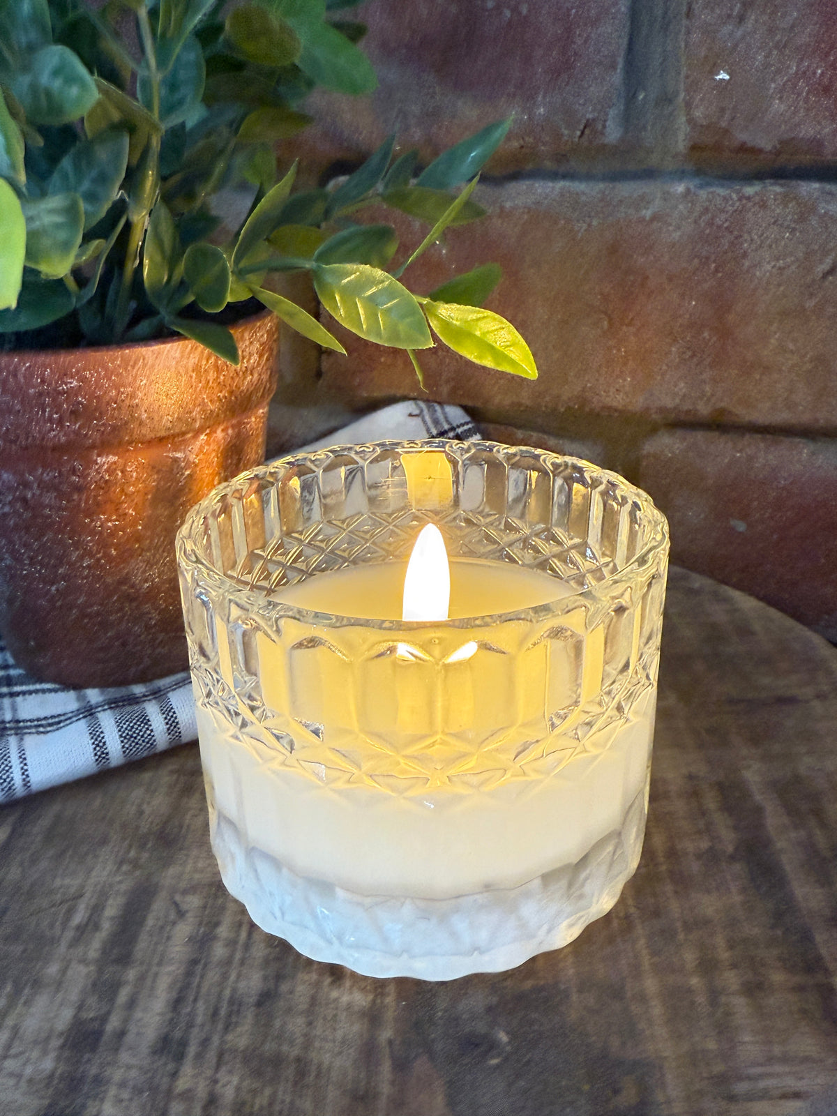 Faceted Glass 3D Flame Candle