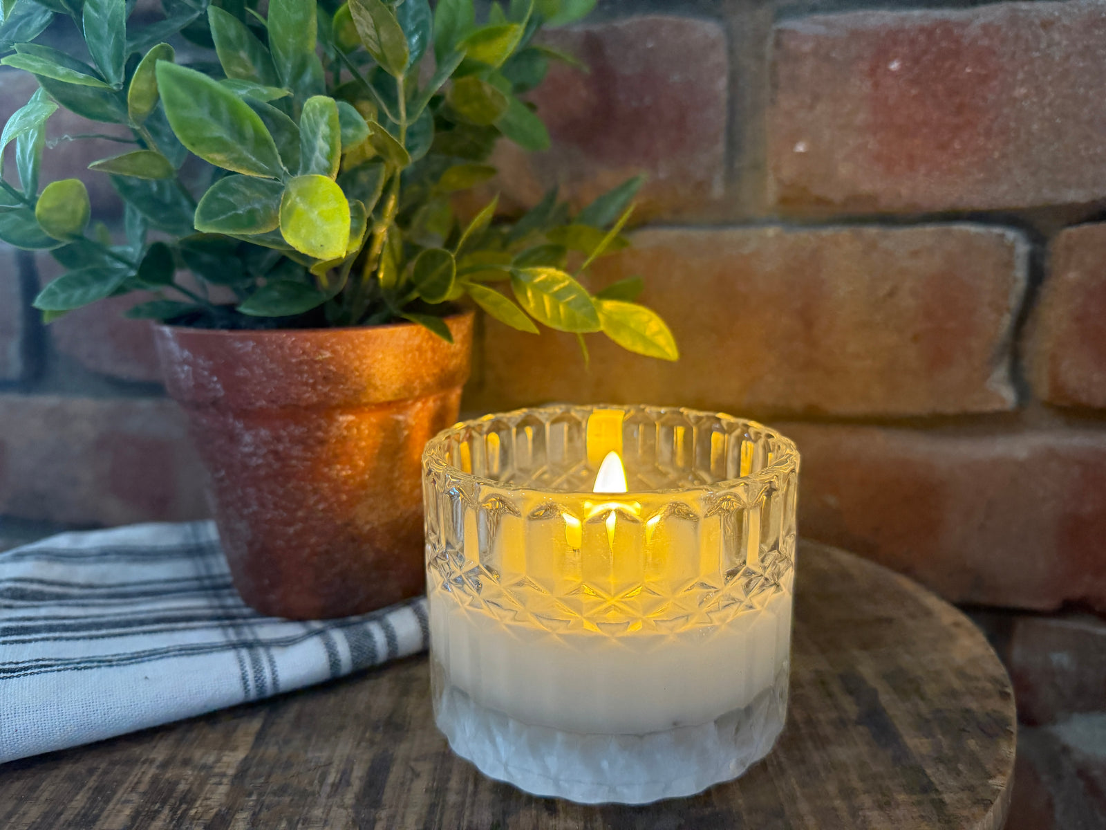 Faceted Glass 3D Flame Candle