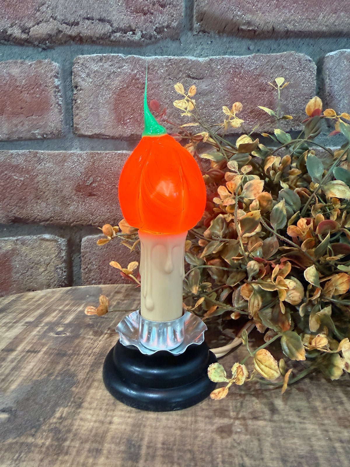 Large Plain Pumpkin Bulb