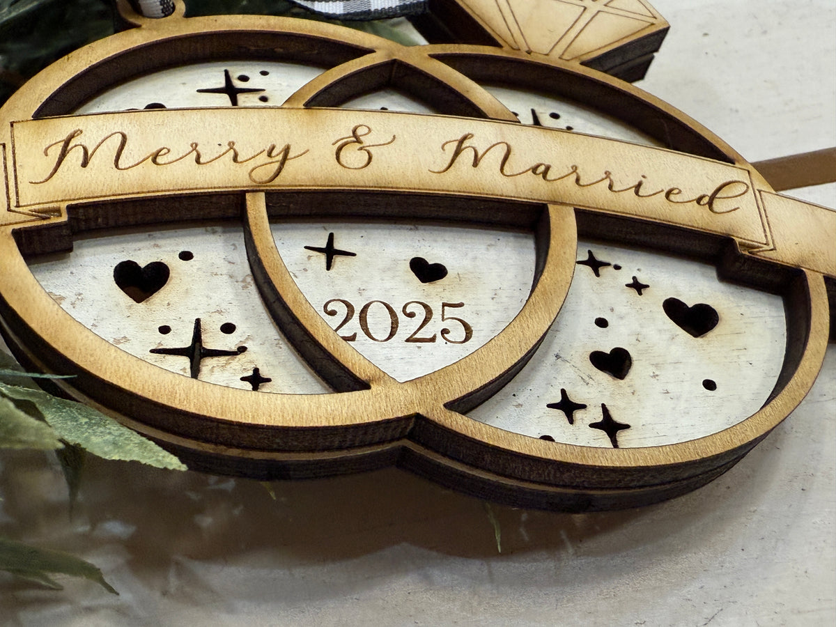 Handmade Merry &amp; Married 2025 Ornament