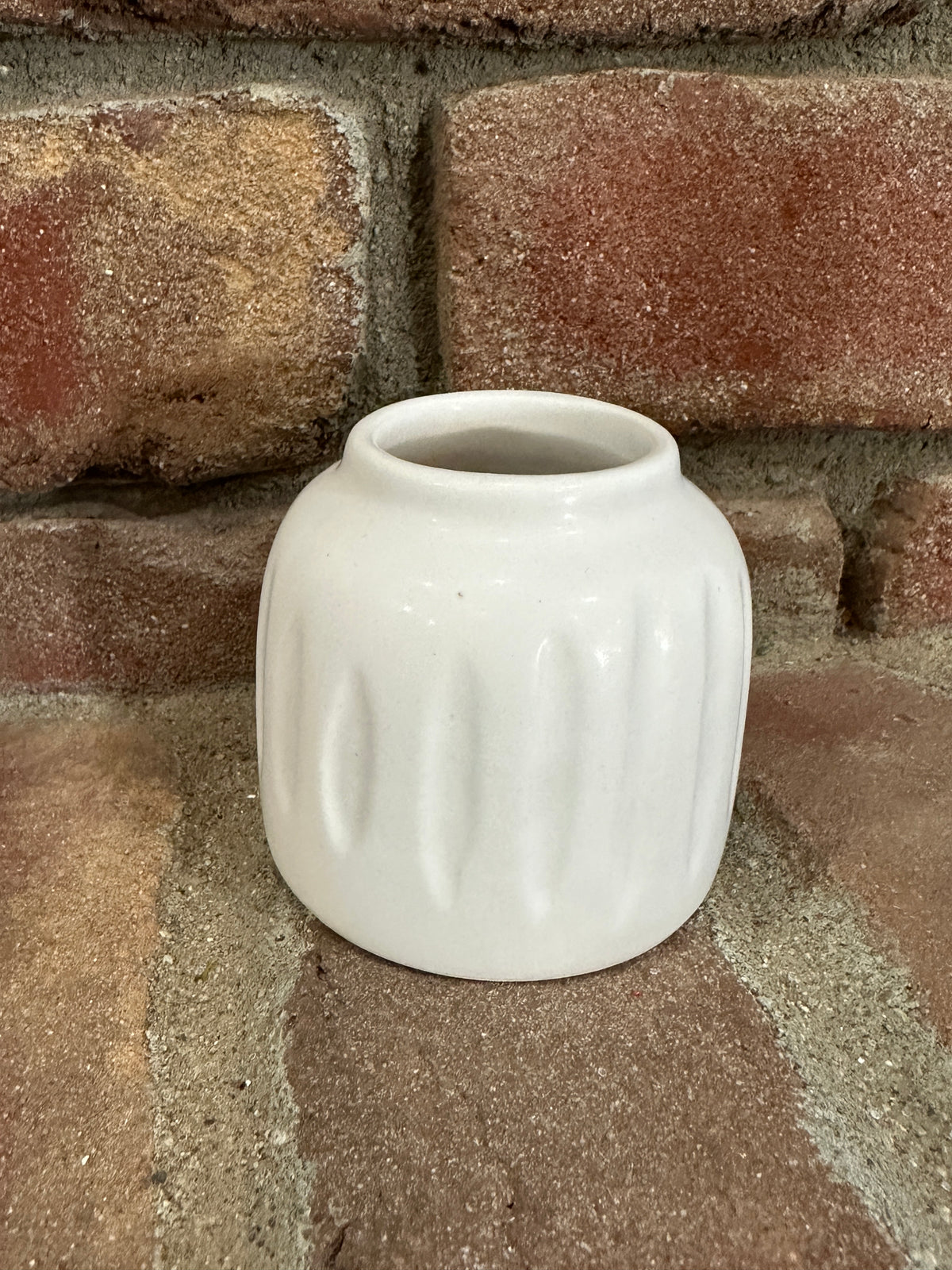 White Scalloped Planter - 3 Styles