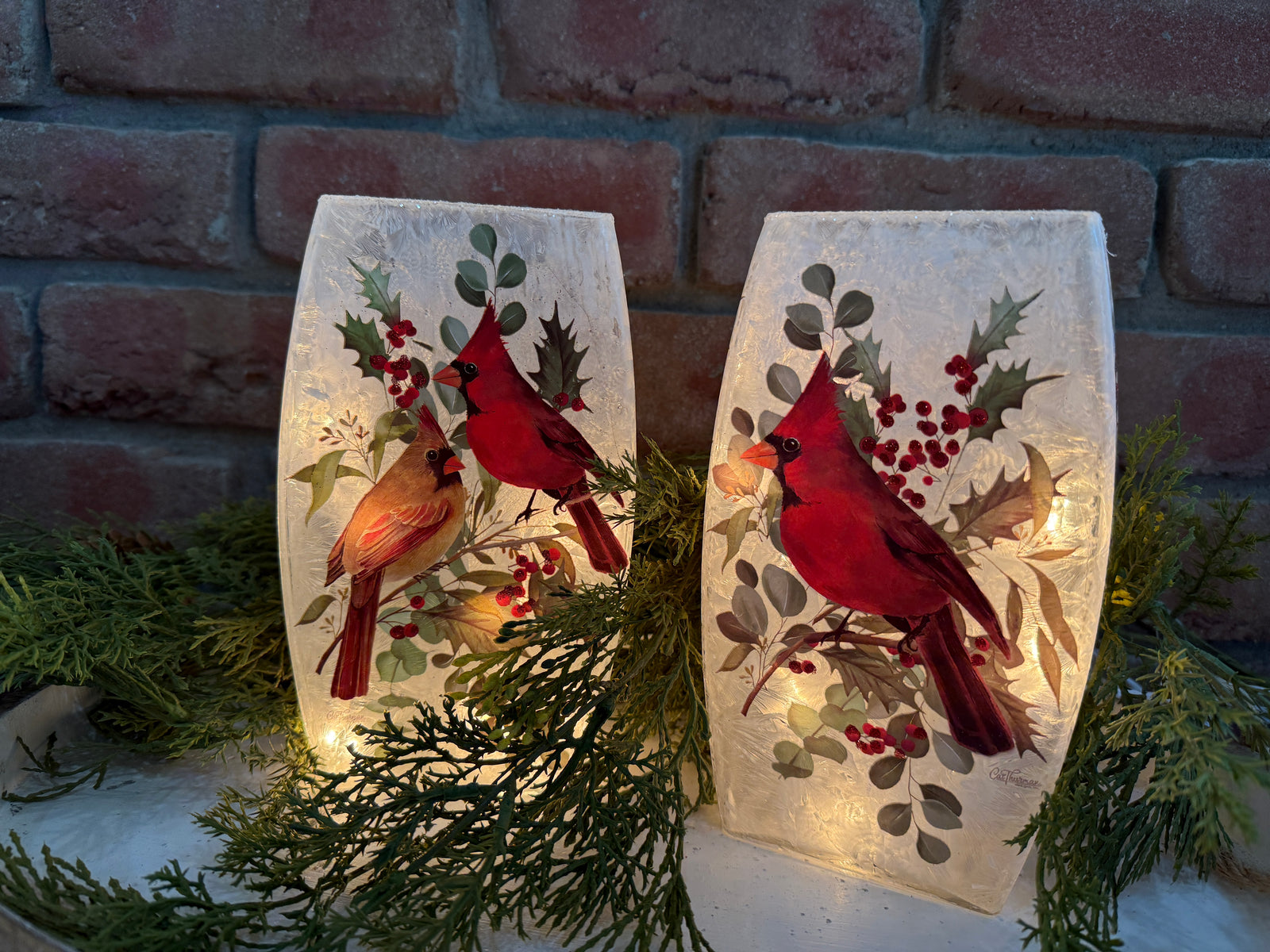Cardinal Holiday Light - 2 Styles