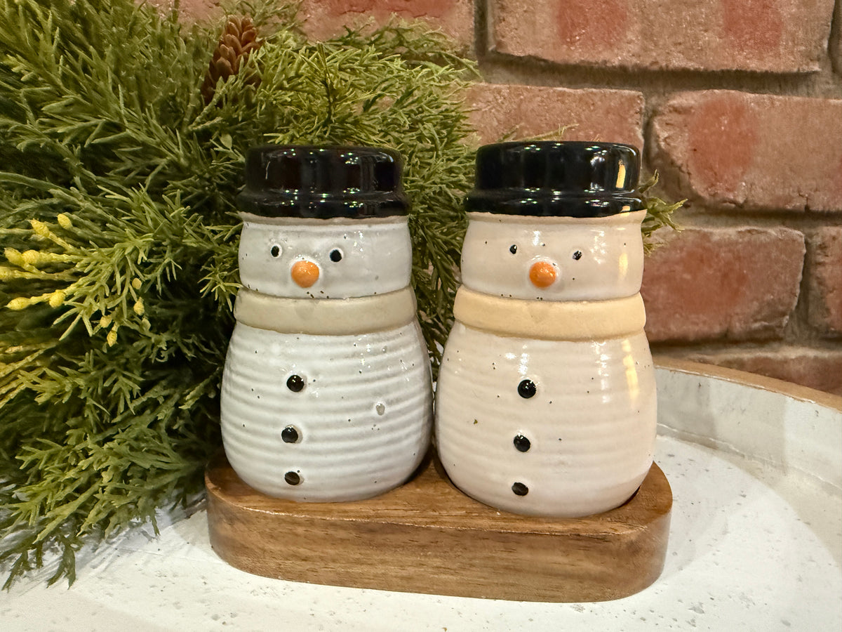 Snowman Salt and Pepper Shakers with Wood Tray
