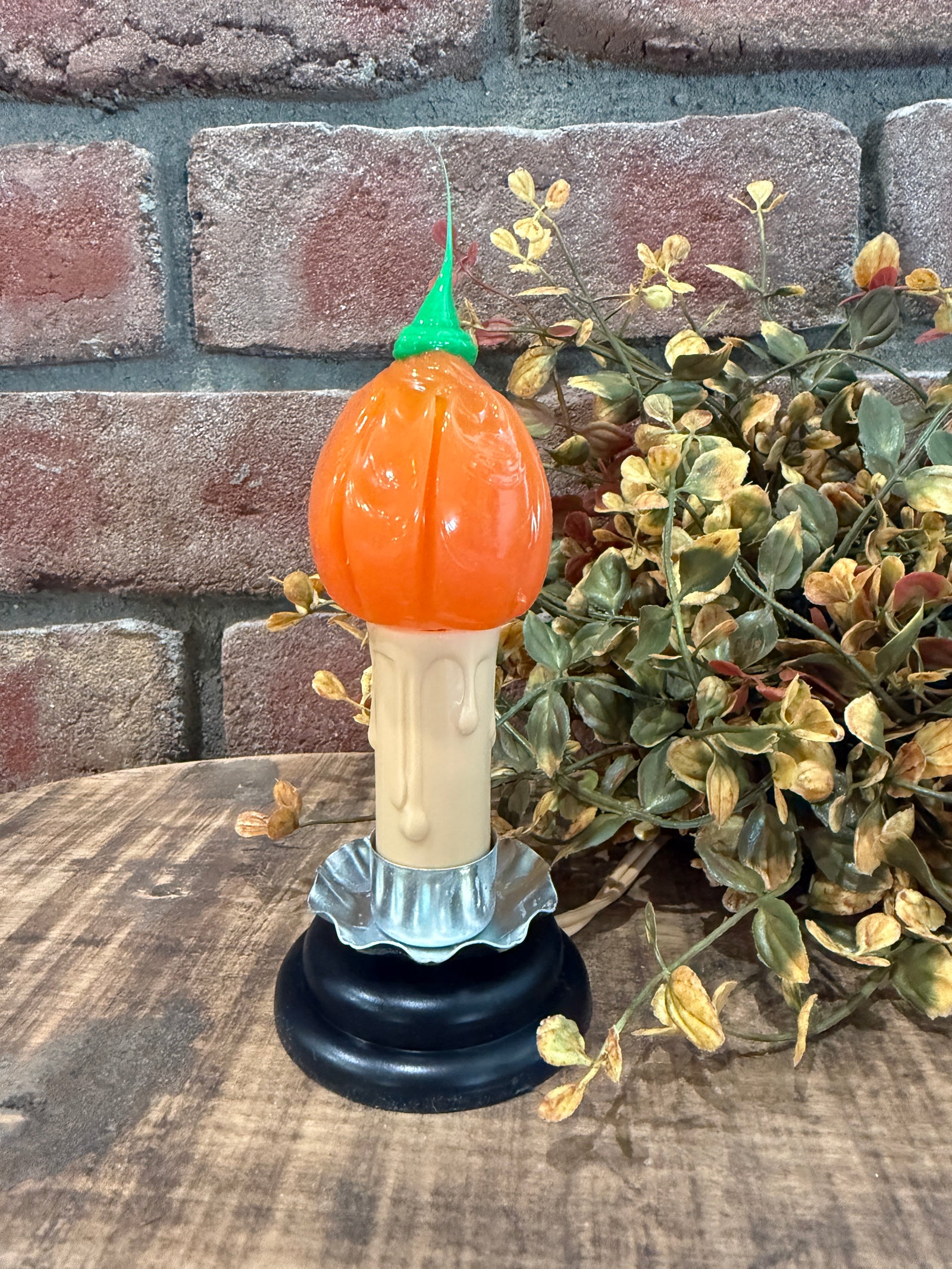 Large Plain Pumpkin Bulb
