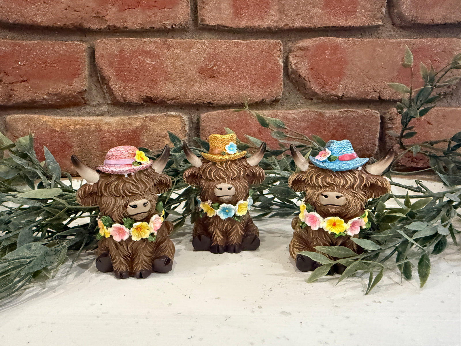 Highland Cow Mini Dressed Up - 3 Styles
