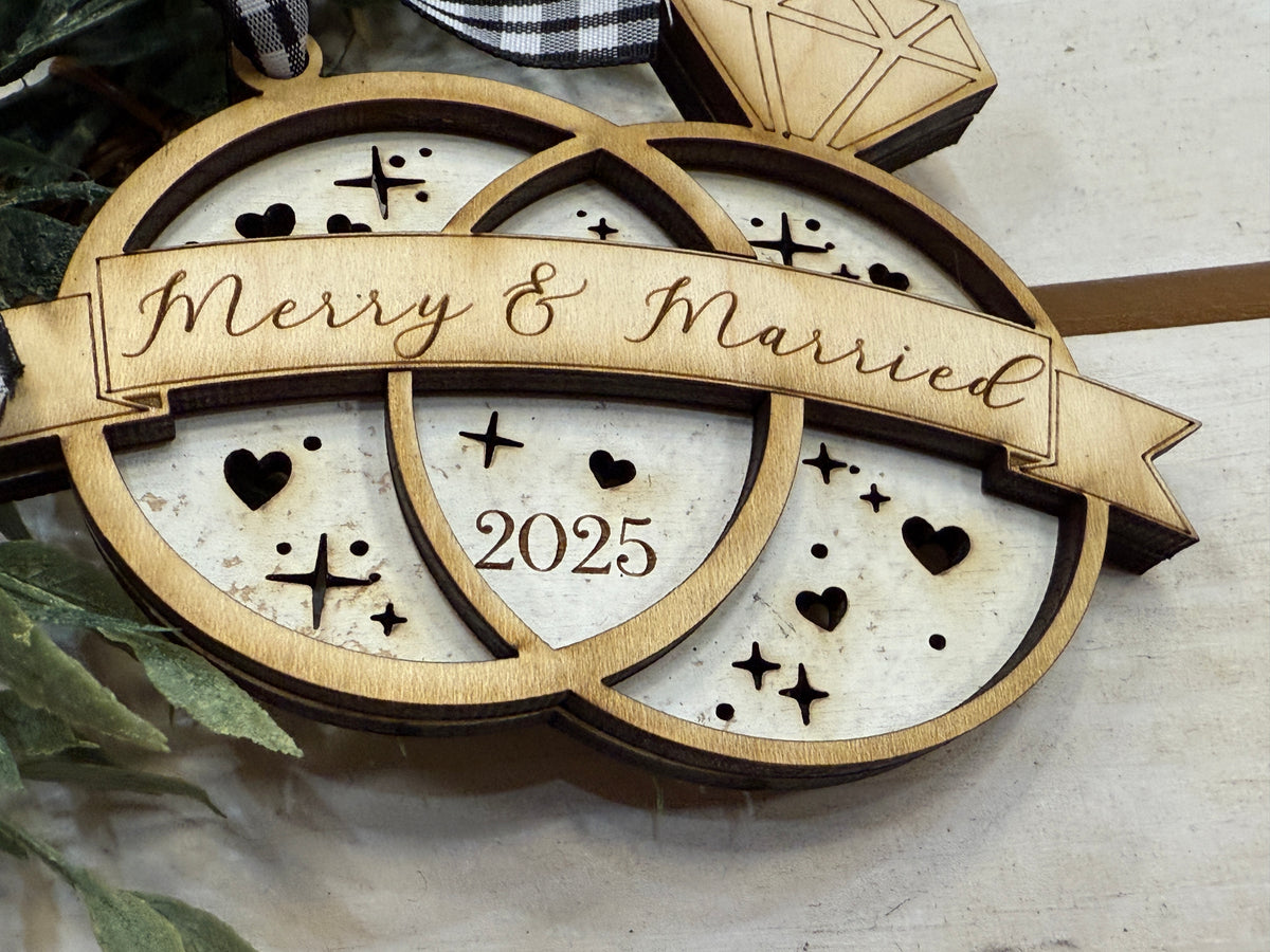 Handmade Merry &amp; Married 2025 Ornament