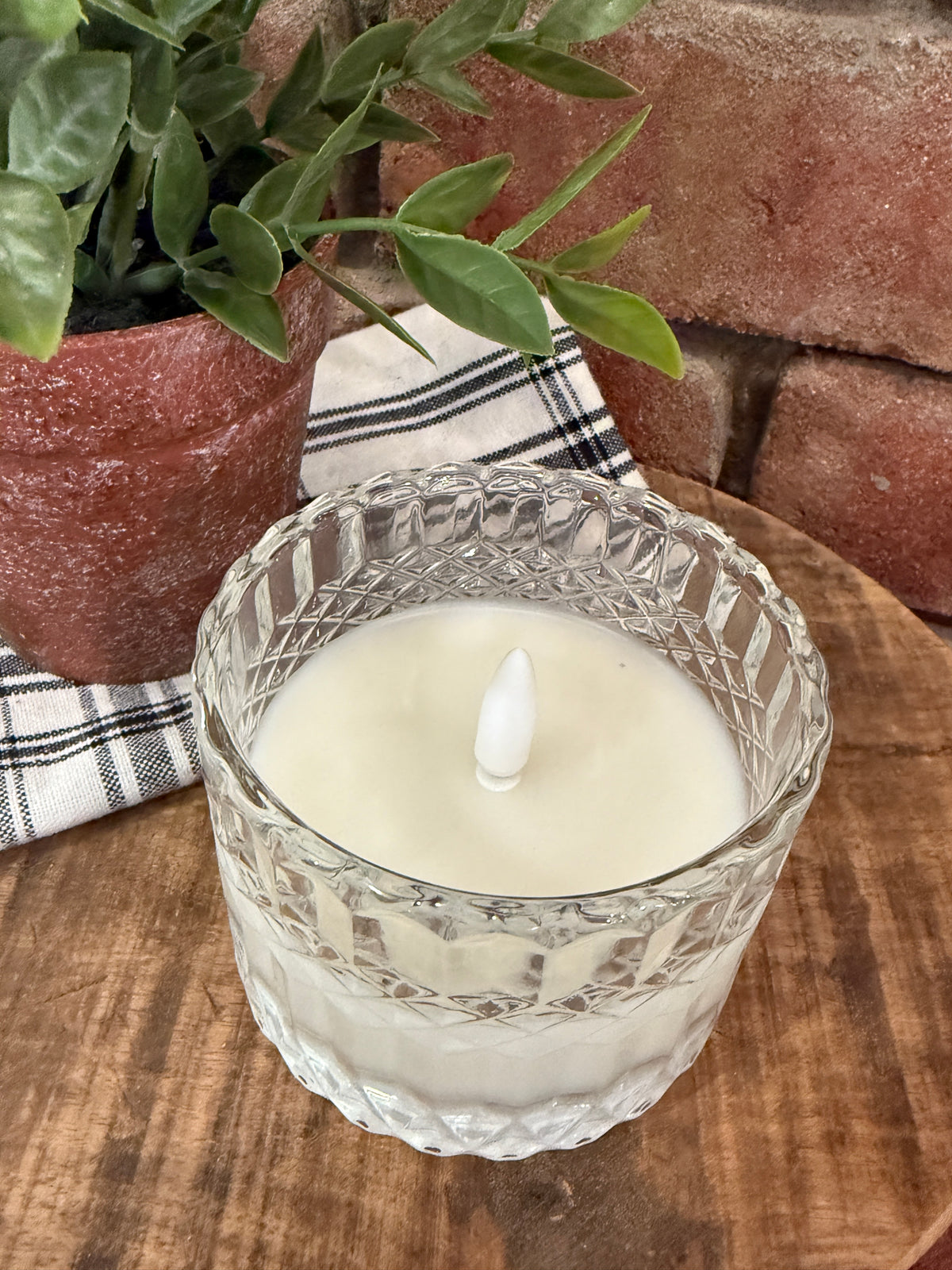 Faceted Glass 3D Flame Candle