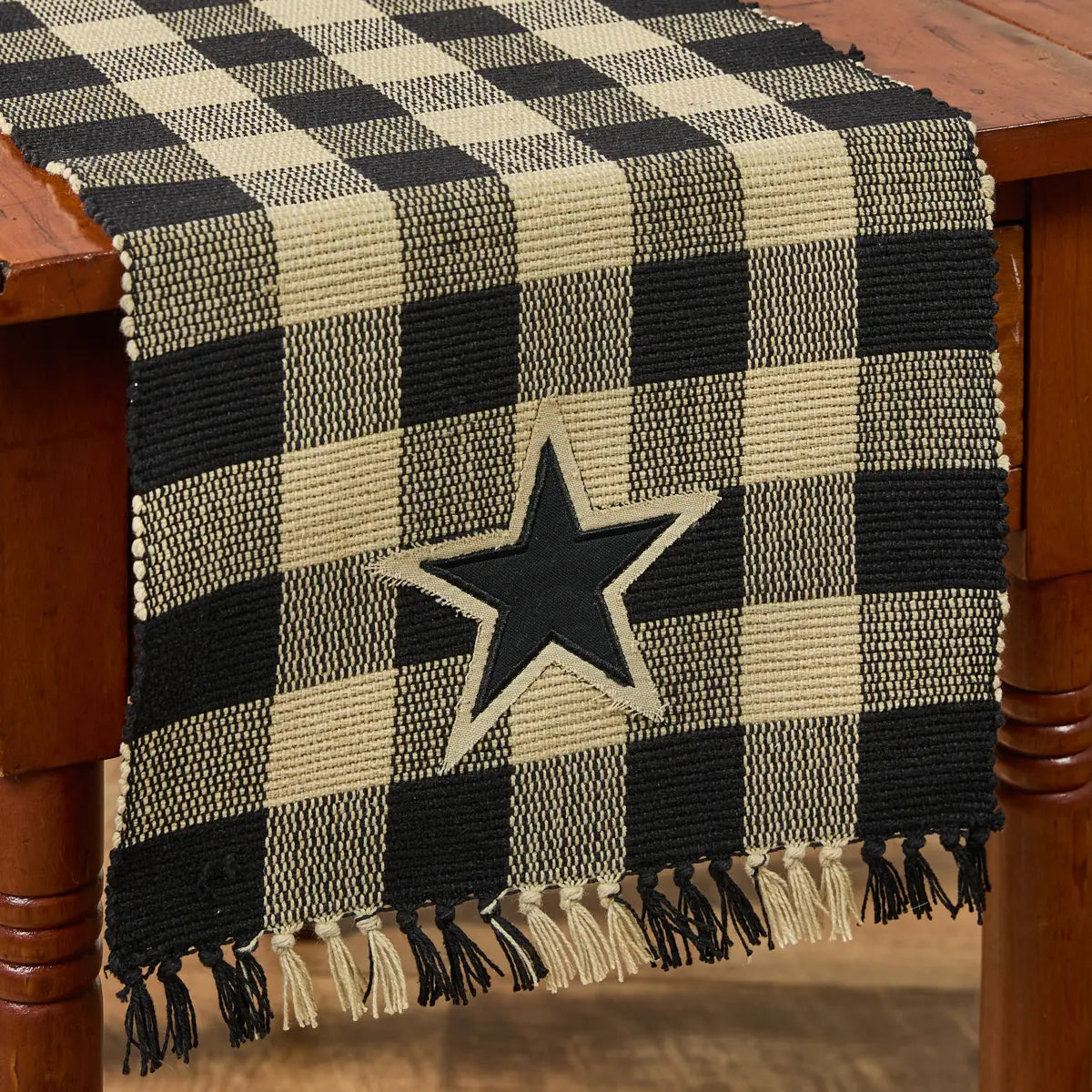Wicklow Star 36” Table Runner