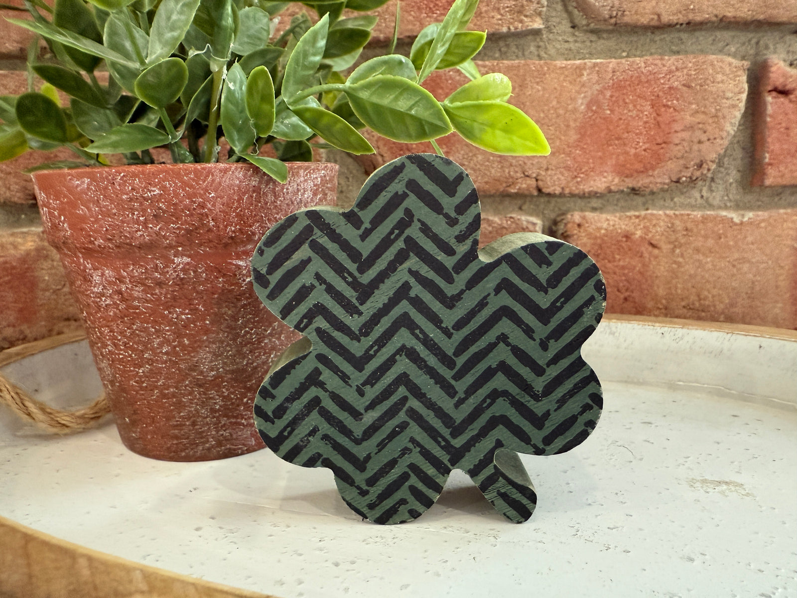 Green & Black Herringbone Clover