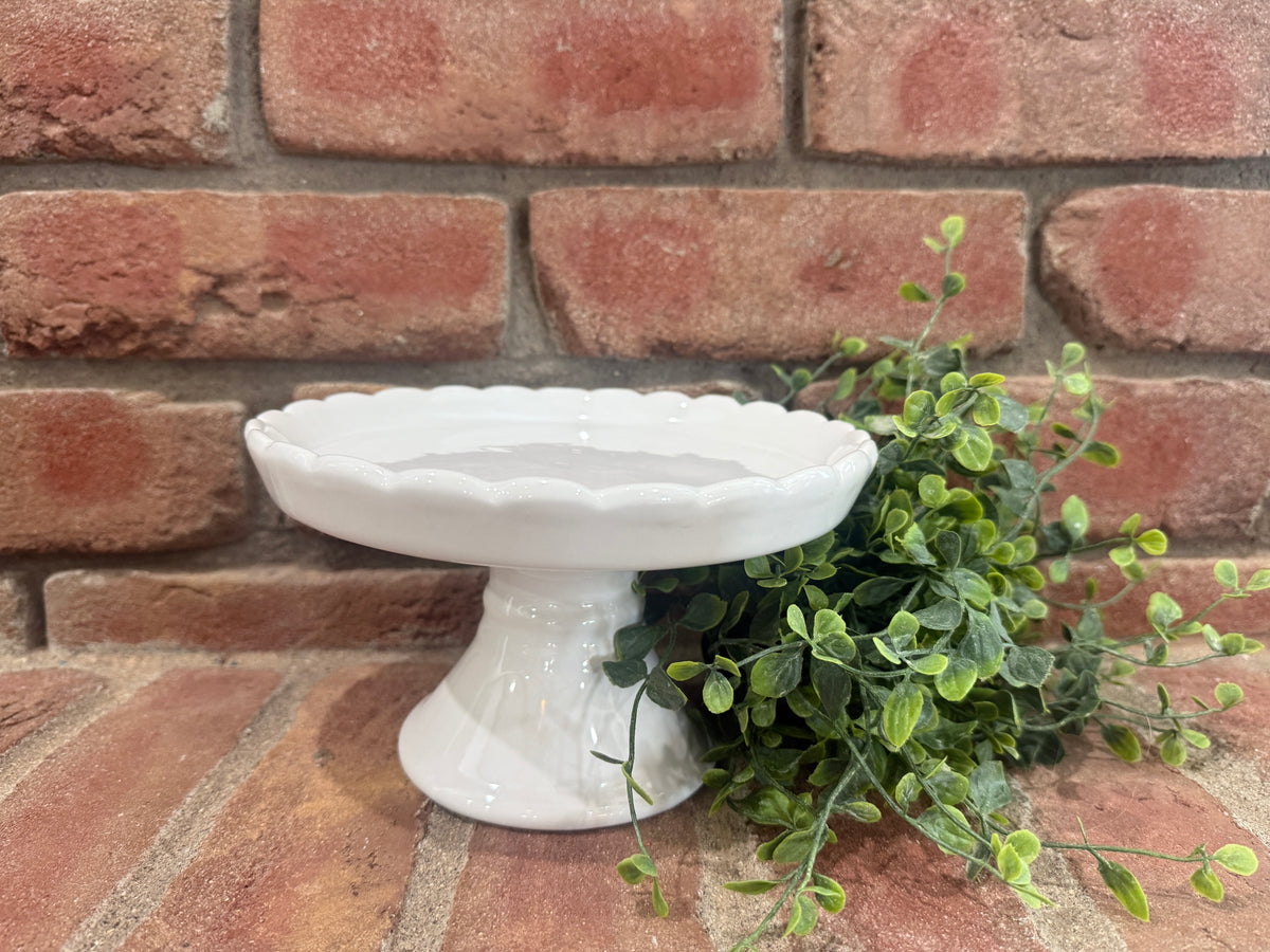 White Scalloped Pedestal - 2 Styles