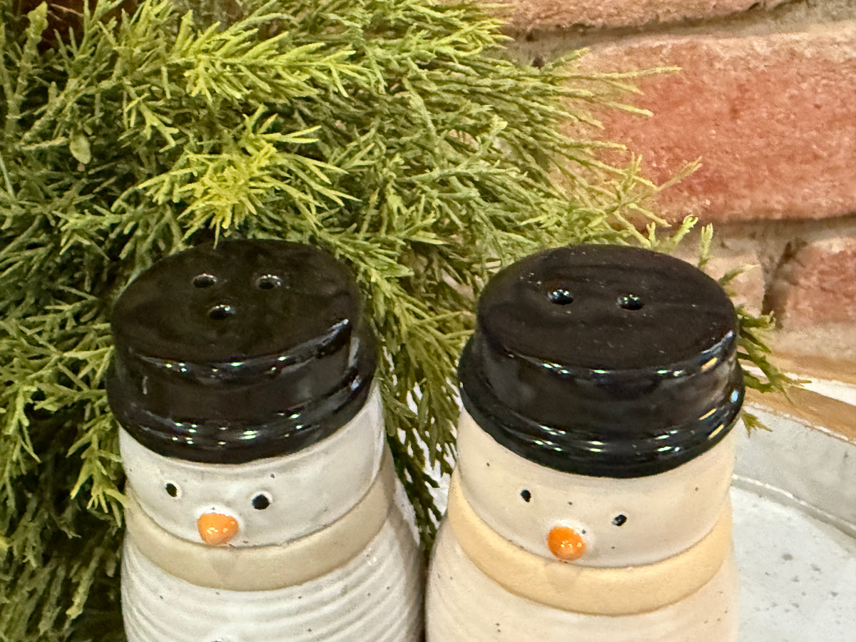 Snowman Salt and Pepper Shakers with Wood Tray