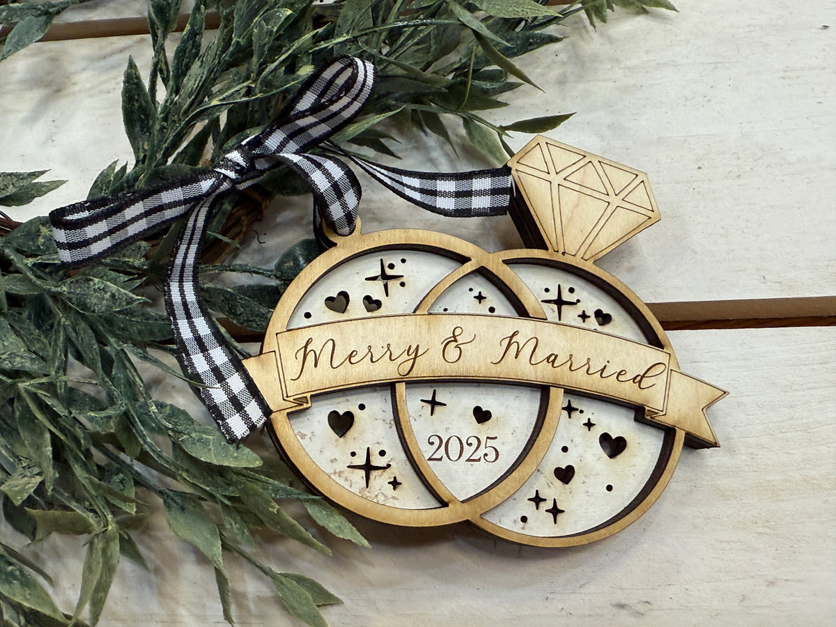 Handmade Merry &amp; Married 2025 Ornament