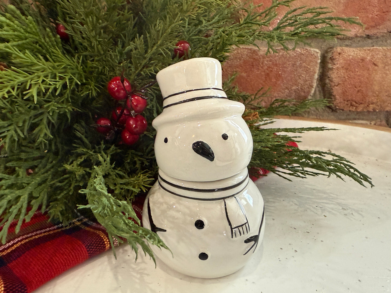 Stacked Snowman Salt & Pepper Set