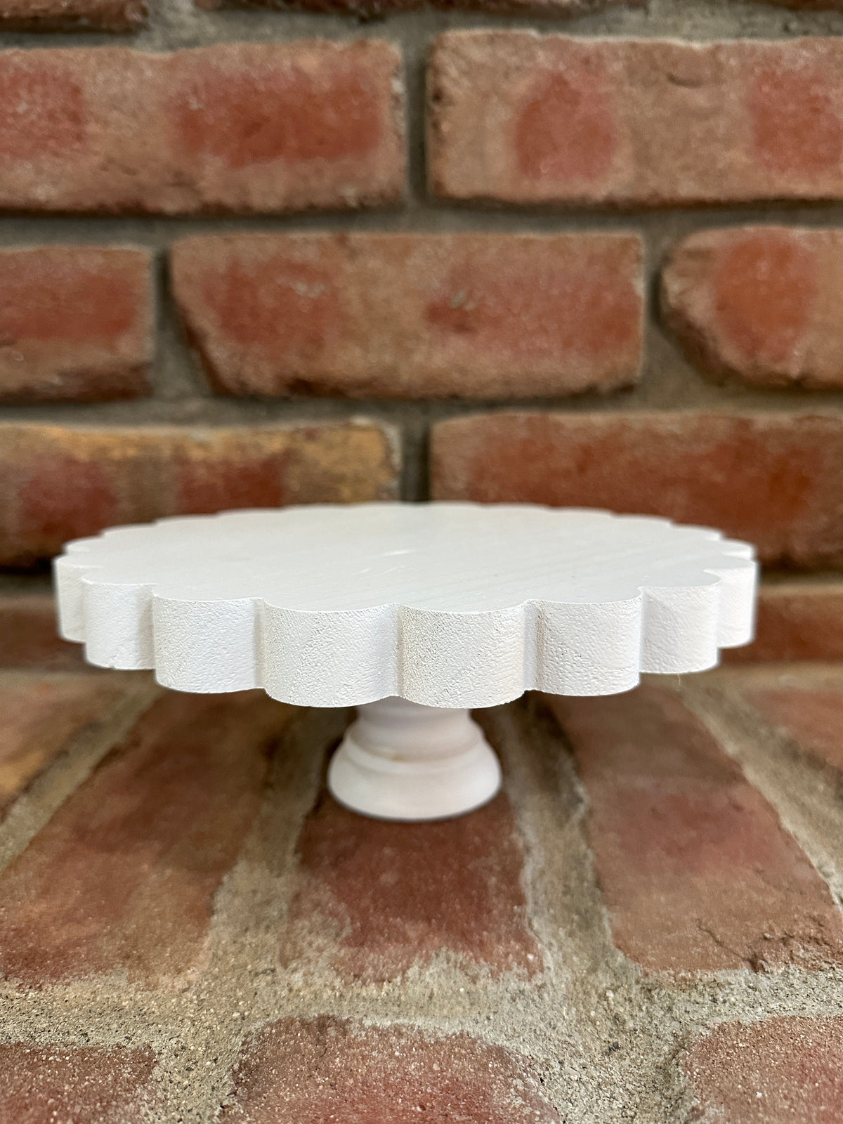 Scalloped Tray Stand - 2 Styles