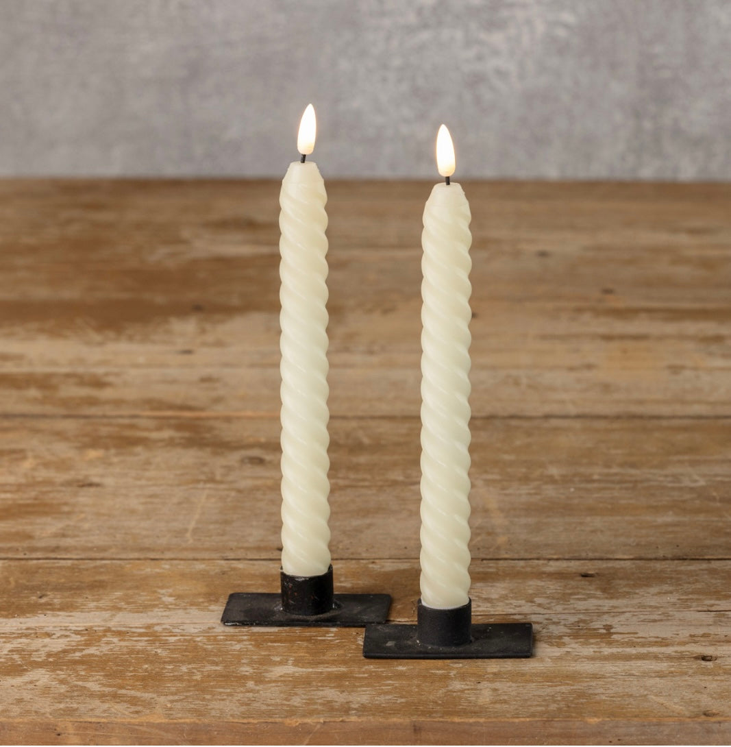 3D FLAME TWIST CREAM TAPER CANDLE