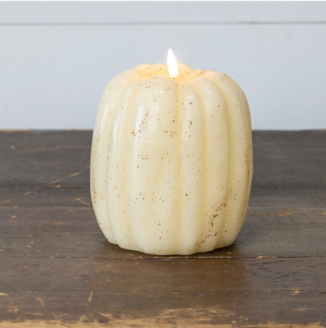 Pumpkin Candle - 6.5” Cream