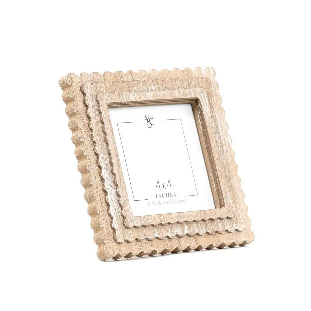 Scallop Photo Frame - Natural