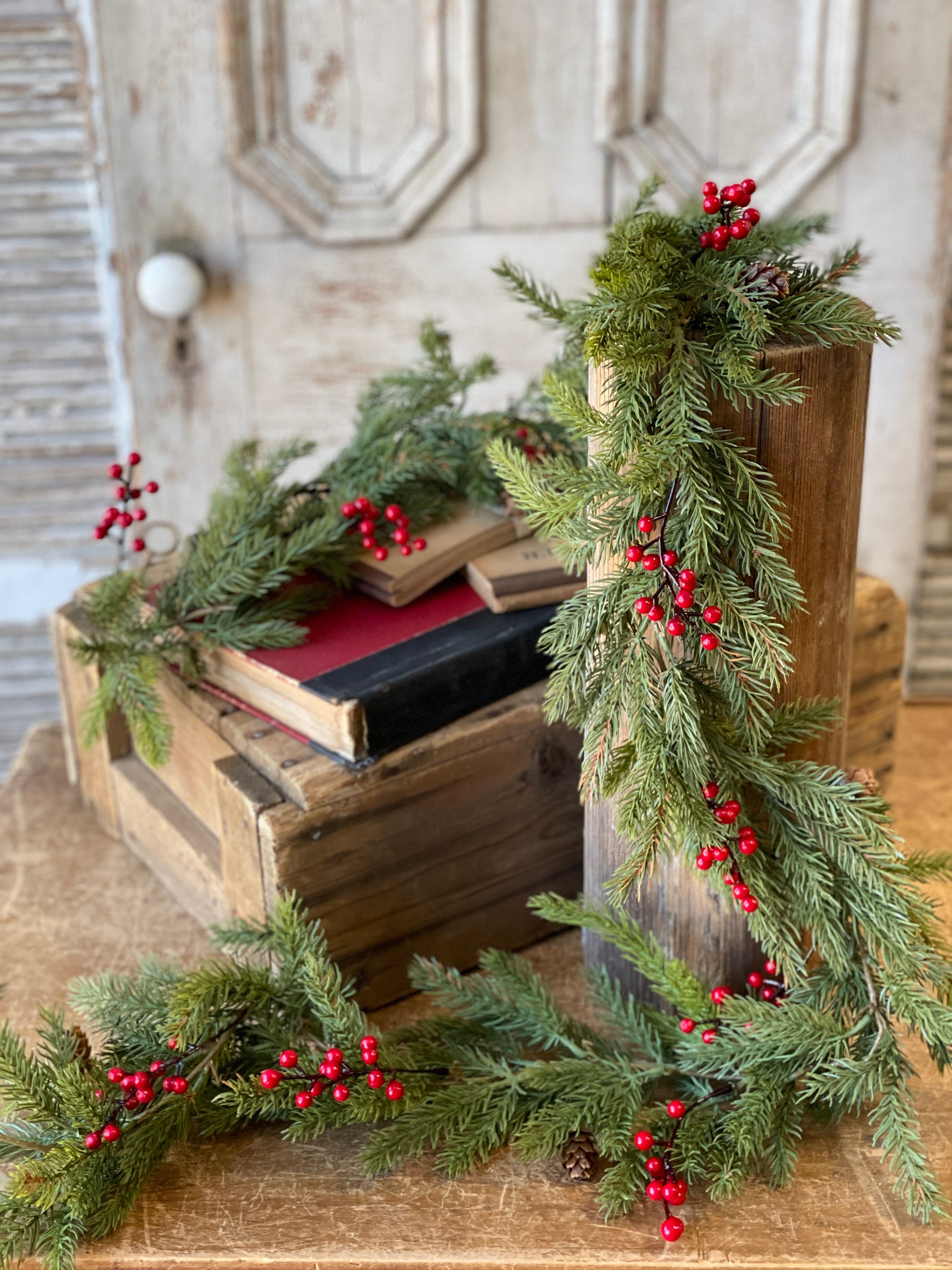 White Spruce with Berries Garland