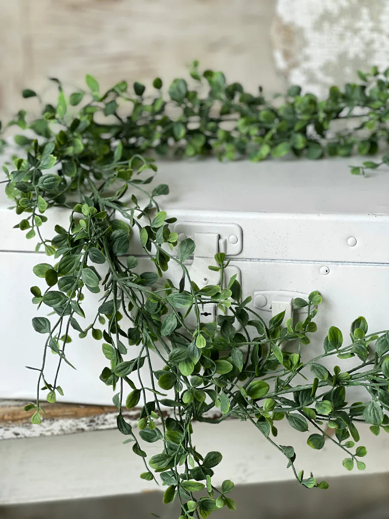 Seraph Vine Garland