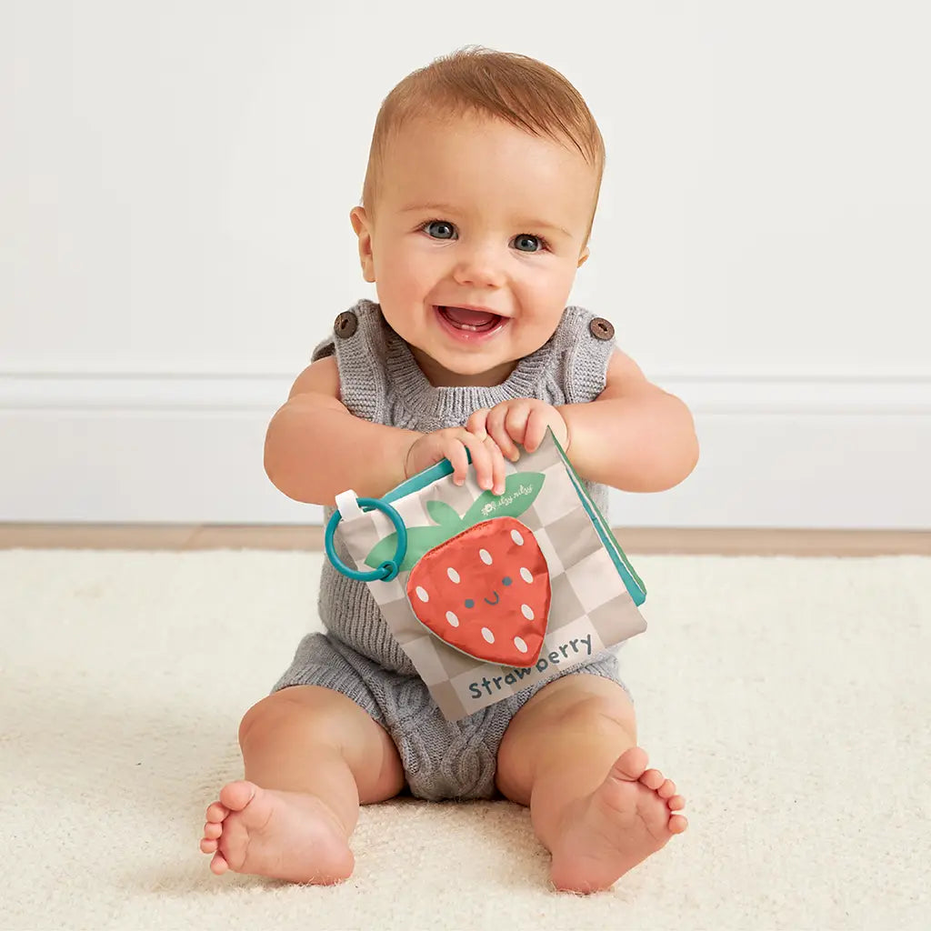 Itzy Learn and Snuggle Gift Set