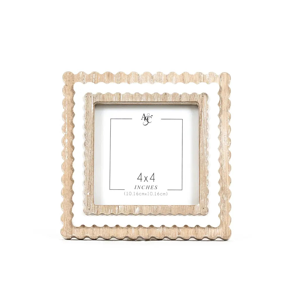 Scallop Photo Frame - Natural + White