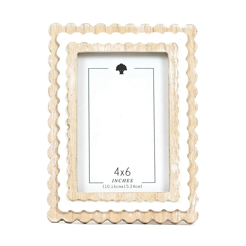 Scallop Photo Frame - Natural + White