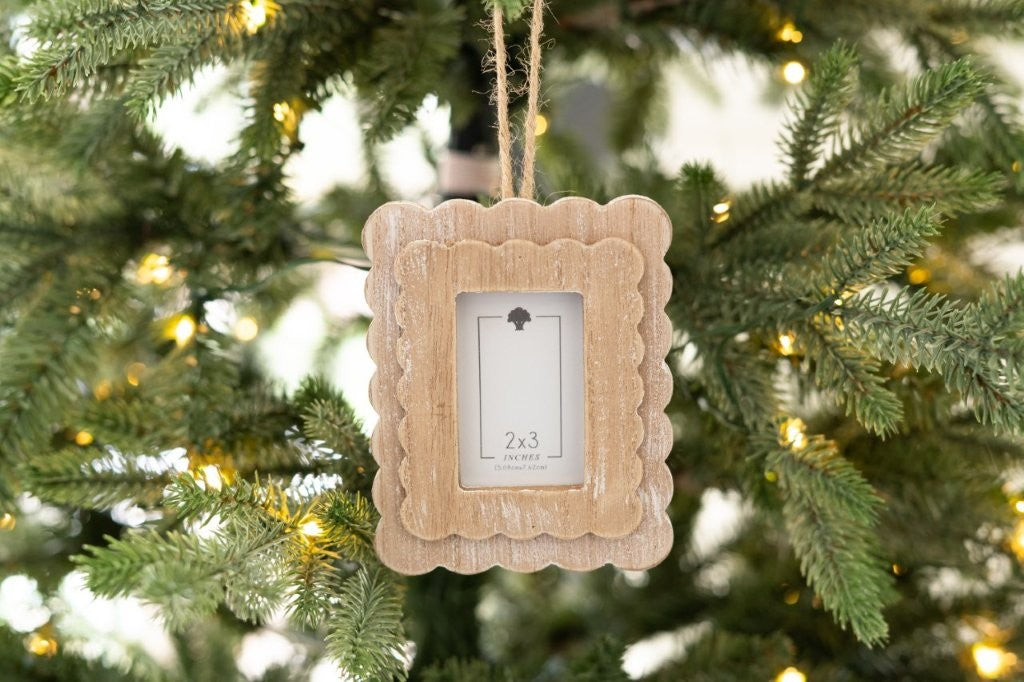 Wood Scallop Photo Frame Ornament