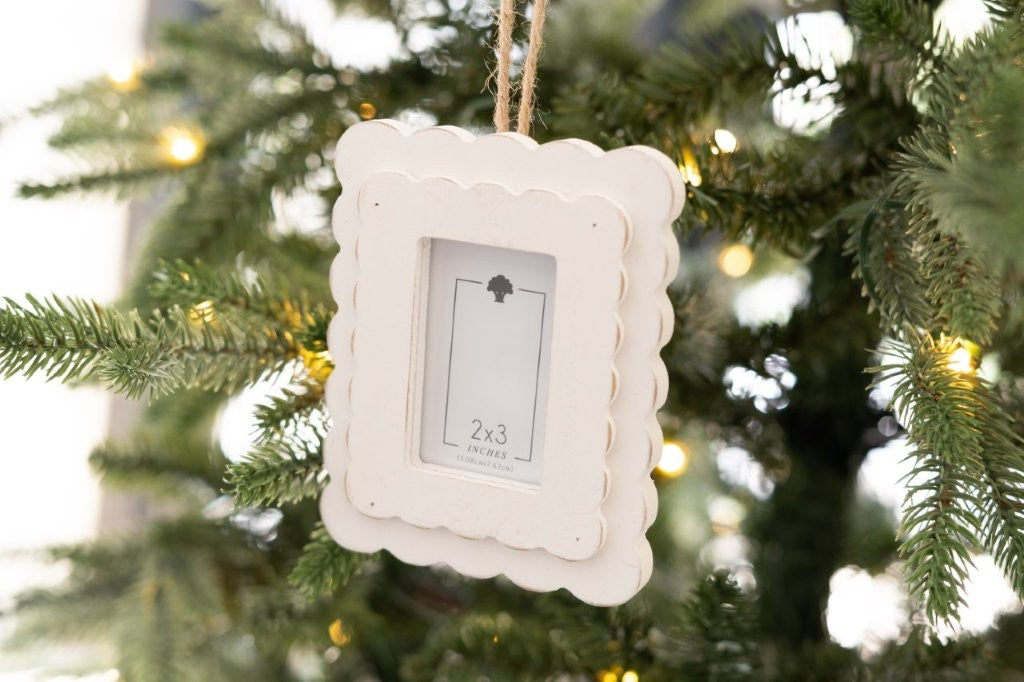 White Scallop Photo Frame Ornament