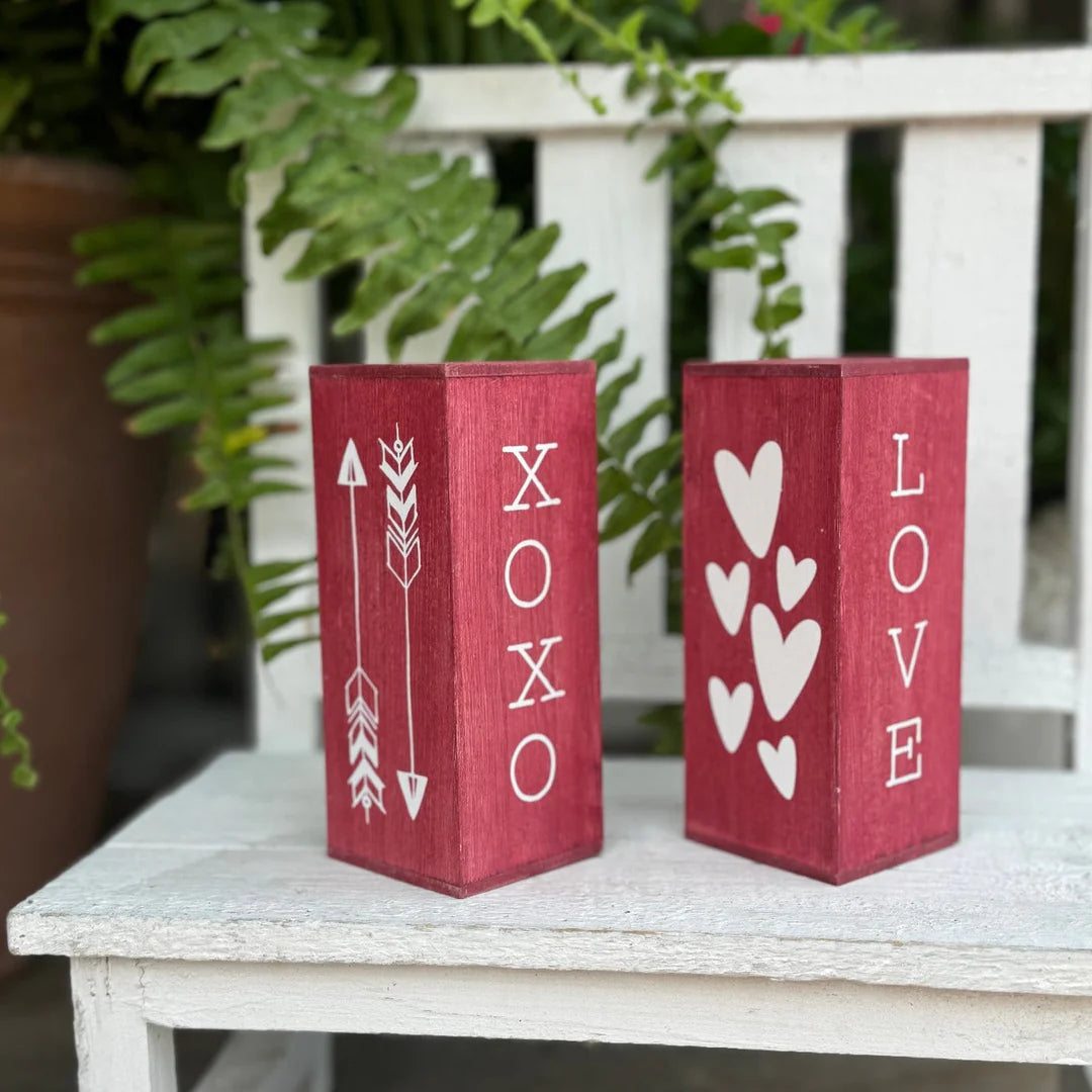 Love/XOXO Red Cube