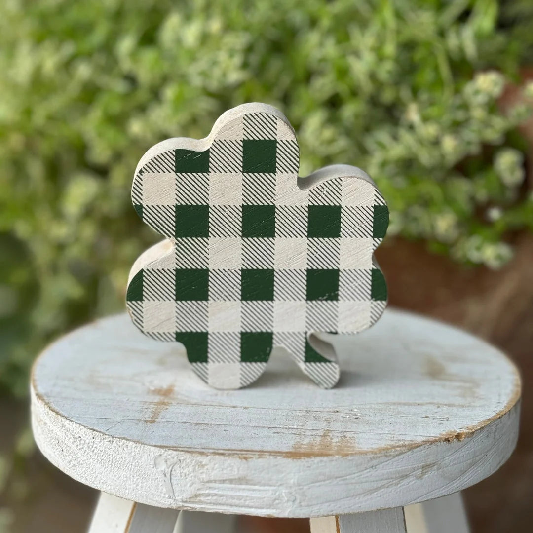 White and Green Check Clover