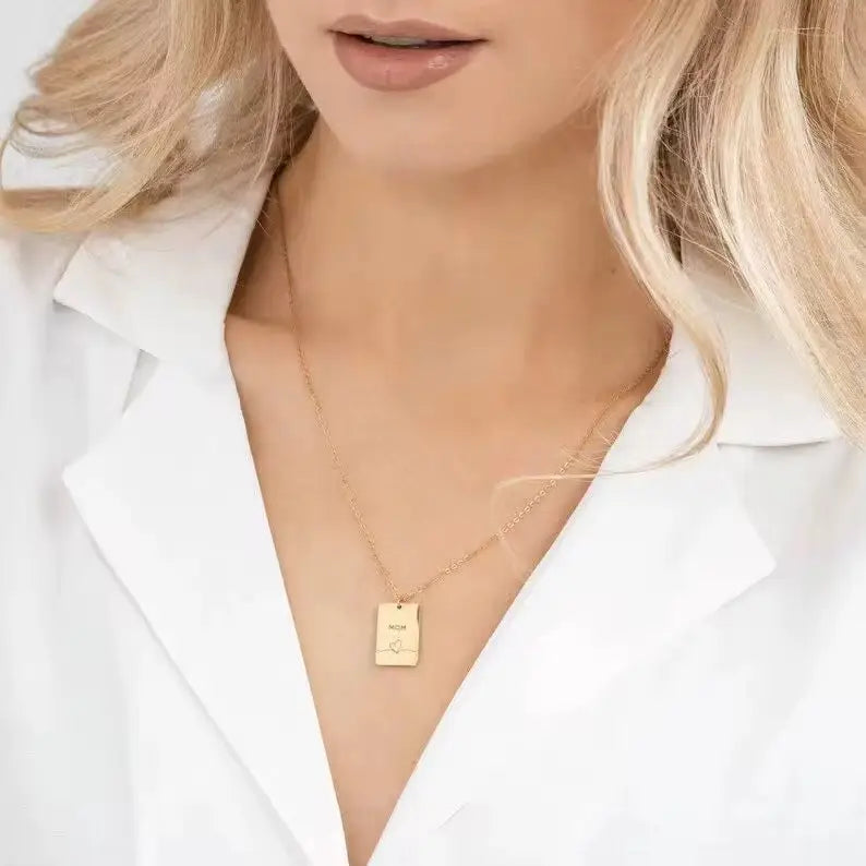 Mom Pendant Necklace