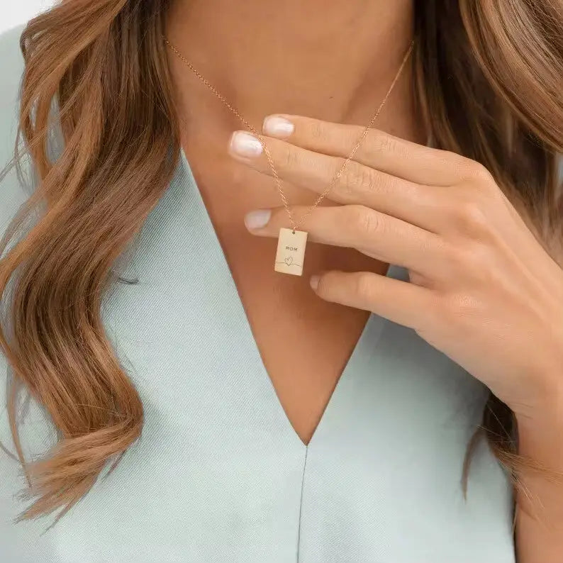 Mom Pendant Necklace