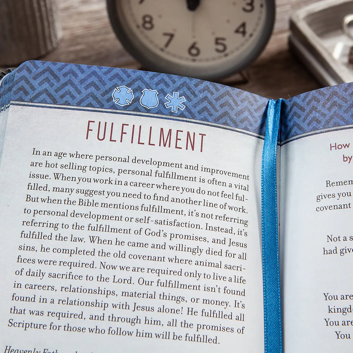 Prayers &amp; Promises Devotional for First Responders