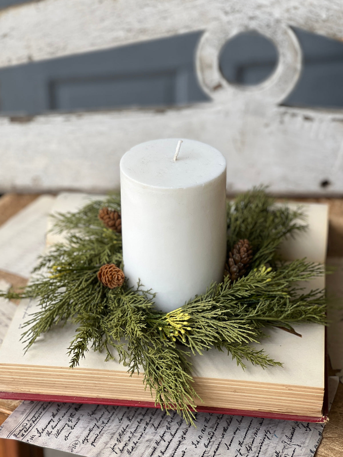 Alpine Cedar Candle Ring - Medium
