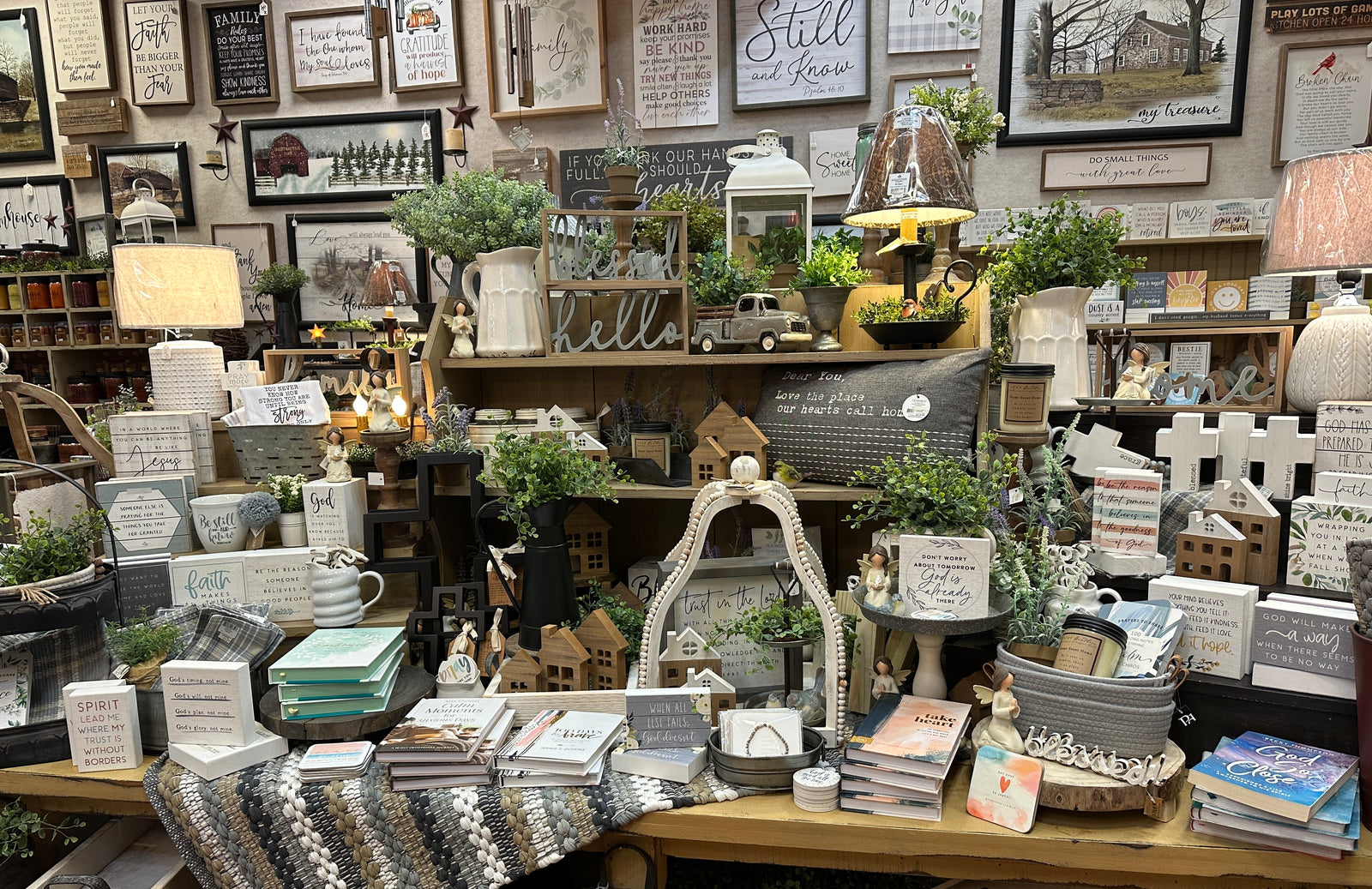 10 Retail Display Ideas to Try in Your Store