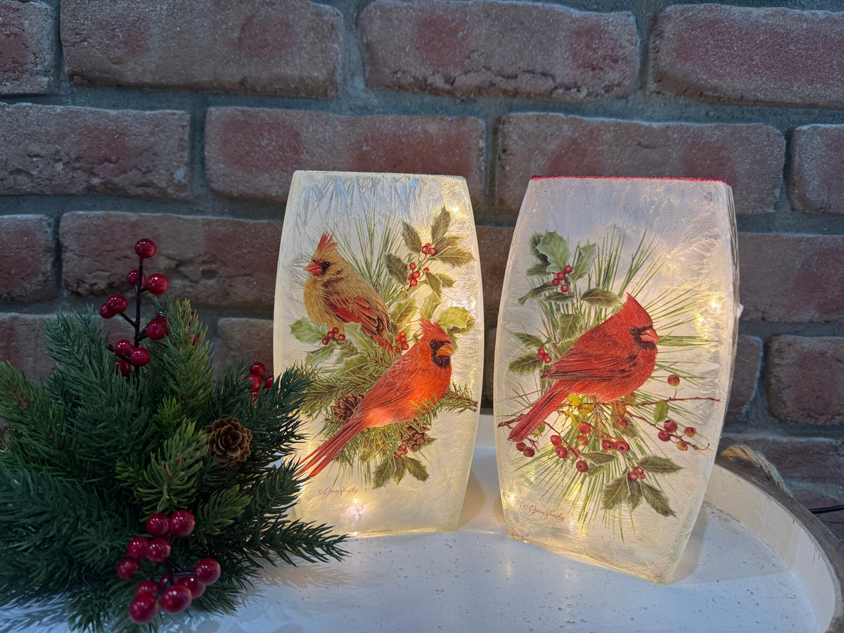 Cardinal on Greenery Light - 2 Styles