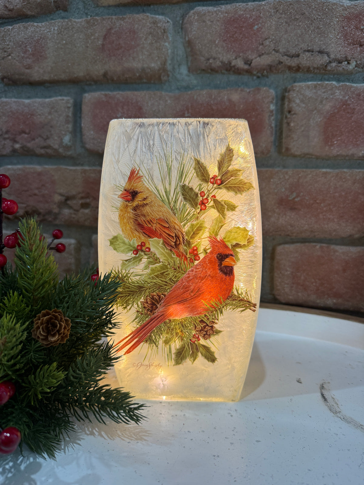 Cardinal on Greenery Light - 2 Styles