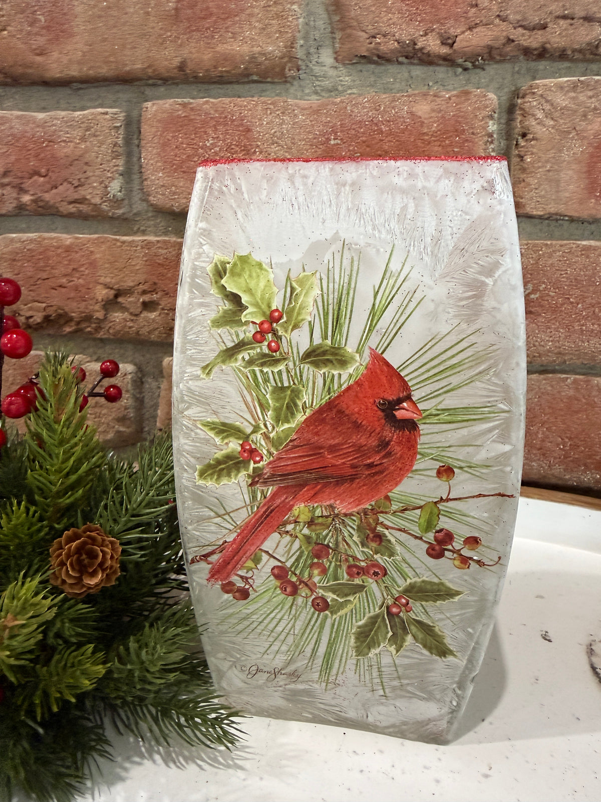Cardinal on Greenery Light - 2 Styles