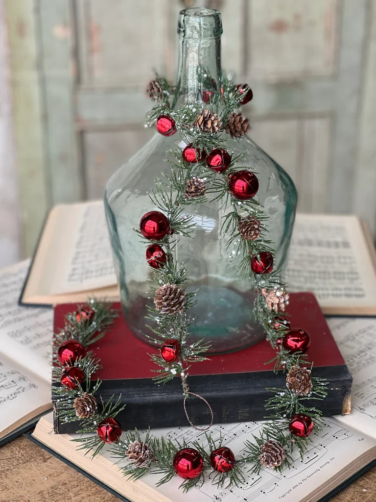 Cantana Pine and Bell Garland