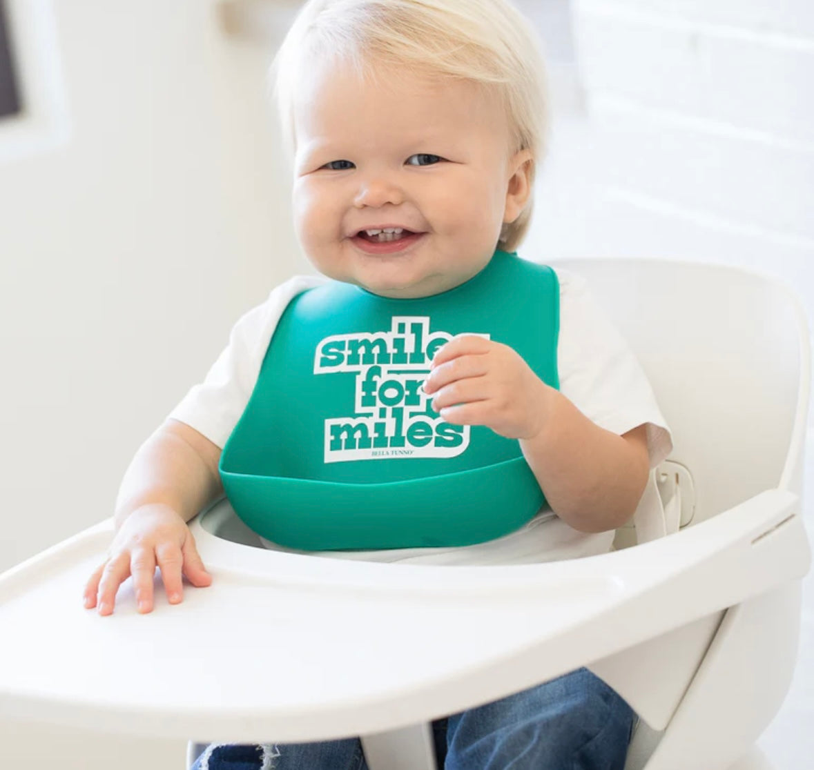 Smiles for Miles Wonder Bib