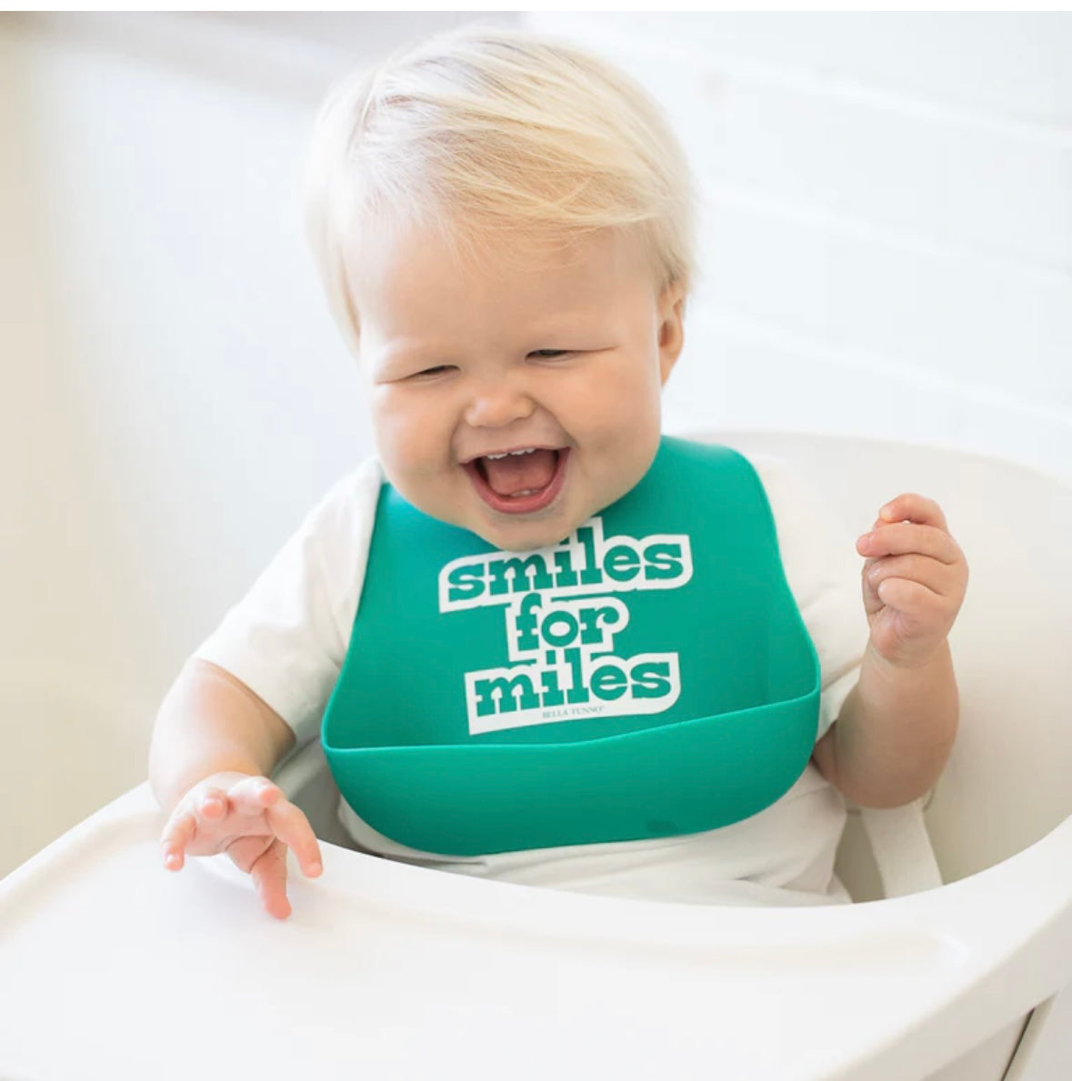 Smiles for Miles Wonder Bib