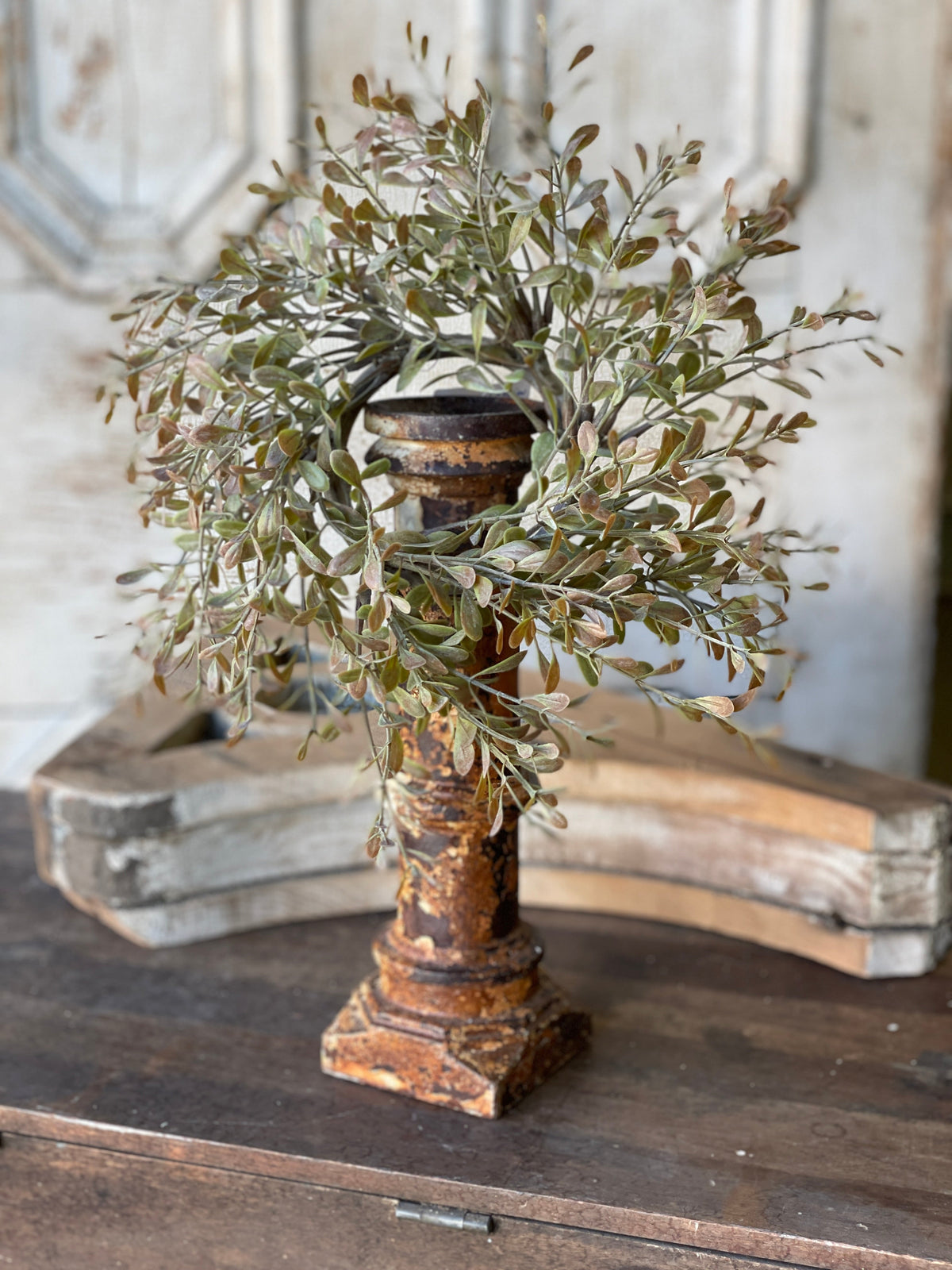 Eventide Leaves Candle Ring - Small